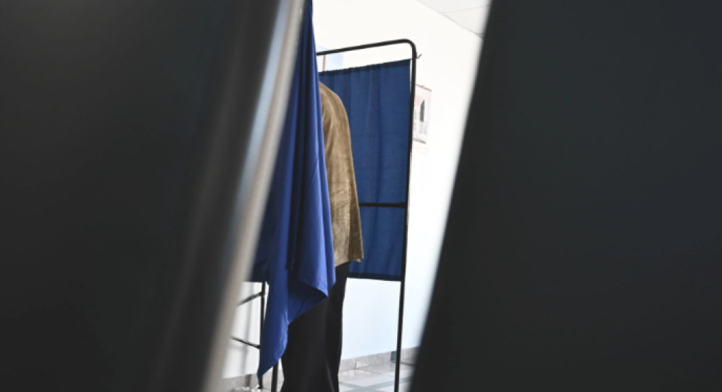 Καταγγελία στο ΕΣΡ για στημένη δημοσκόπηση της Interview: Τη δημοσίευσαν πριν καν… ολοκληρωθεί