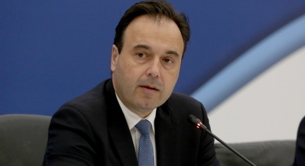 Παπαστεργίου:«Από 1η Ιανουαρίου το όριο των 15 ετών στα social media»