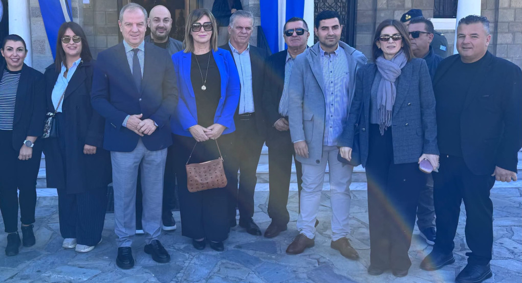 Διονύσης Σταμενίτης : Χρόνια πολλά και ελεύθερα, Σκύδρα