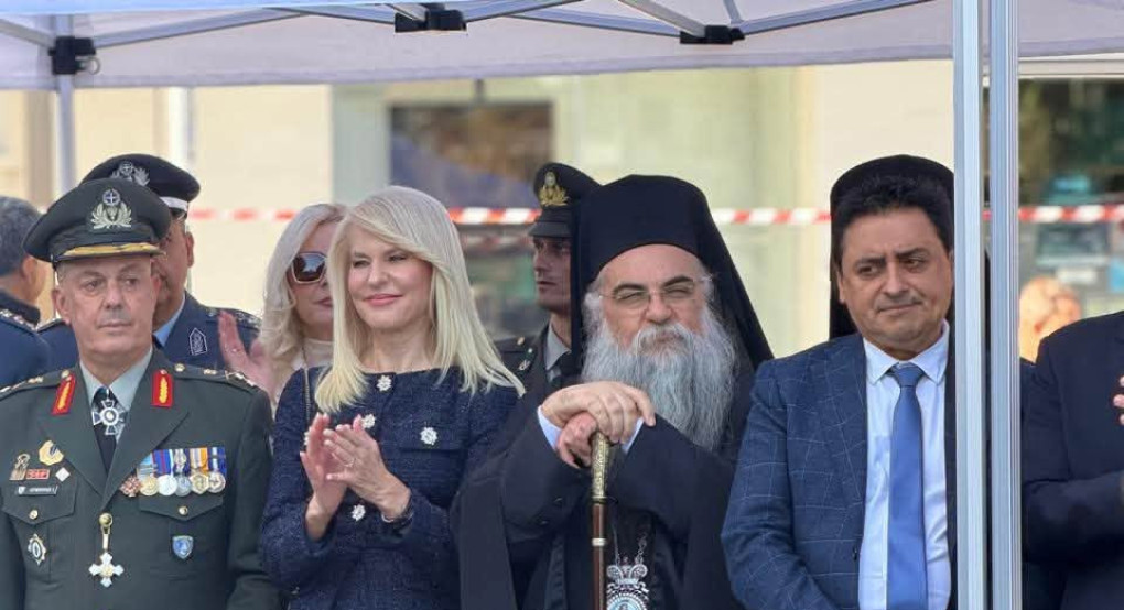 Έδεσσα: Ο Επίσκοπος Αλμωπίας Στέφανος ευλόγησε την παρέλαση για τα 114 χρόνια από την Απελευθέρωση της πόλης
