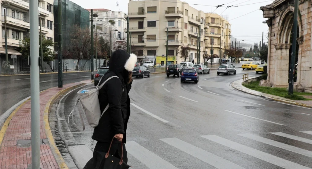 Τι χειμώνα περιμένουμε φέτος στην Ελλάδα: Οι πρώτες προβλέψεις για θερμοκρασίες και βροχές