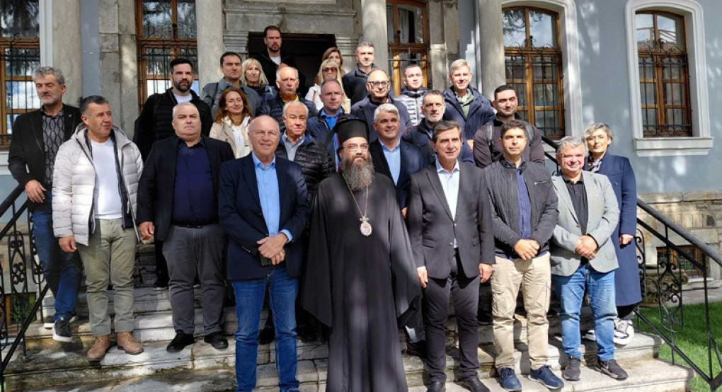 Επίσκεψη Κ. Γκιουλέκα στην Κορυτσά της Αλβανίας - Συναντήσεις με τον πρόξενο και τον μητροπολίτη Κορυτσάς