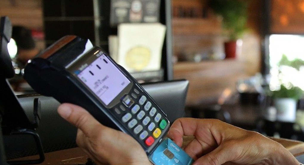 ΤτΕ: Στα 60 δισ. ευρώ οι συναλλαγές με κάρτες το α' εξάμηνο του 2026 - Μόλις το 0,01% των συναλλαγών αφορά περιστατικά απάτης