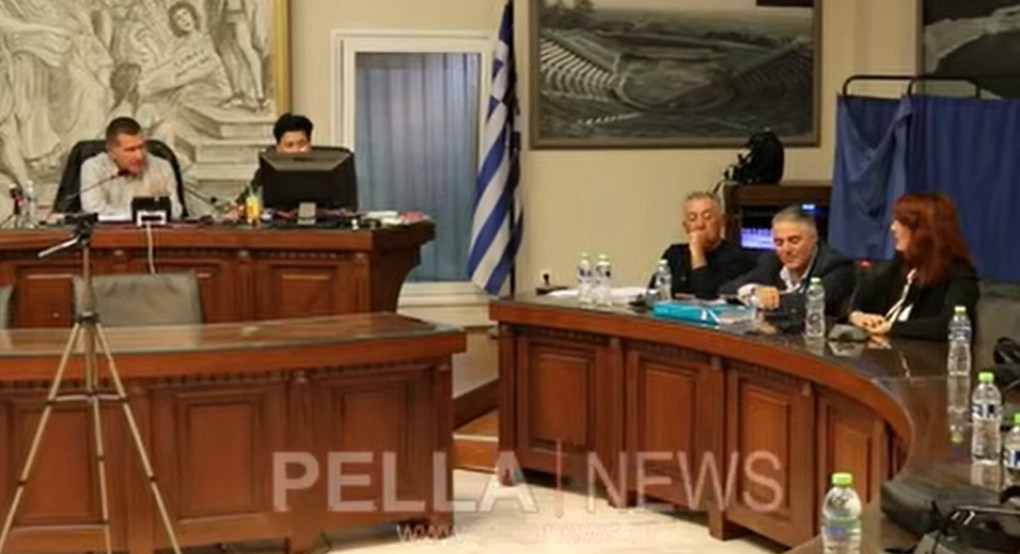 Μάγδα Παπαδοπούλου προς πρόεδρο ΔΣ Σκύδρας: "Η πολιτική ευθύνη είναι όλη δική σας-διασύρατε τον Δήμο στα Δικαστήρια"