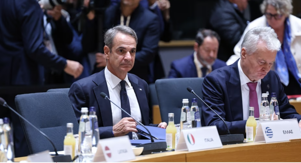 Σύνοδος χωρίς «λευκό καπνό» – Μητσοτάκης: «Έχουμε πολλά πουκάμισα μαζί μας, θα μείνουμε μέχρι τη συμφωνία»