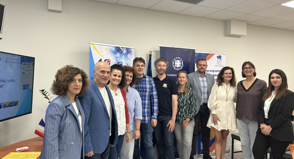 Η συνεργασία του Γενικού Λυκείου Αξού στην υποδοχή των Γάλλων και σε δράσεις Erasmus