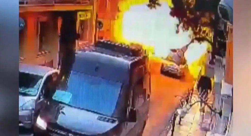 Πλάκα: Κλέφτες χαλκού προκάλεσαν την φονική έκρηξη με τους 6 νεκρούς – Σοκαριστικές εικόνες με σχολικό να περνάει στο δευτερόλεπτο πριν το «μπαμ»