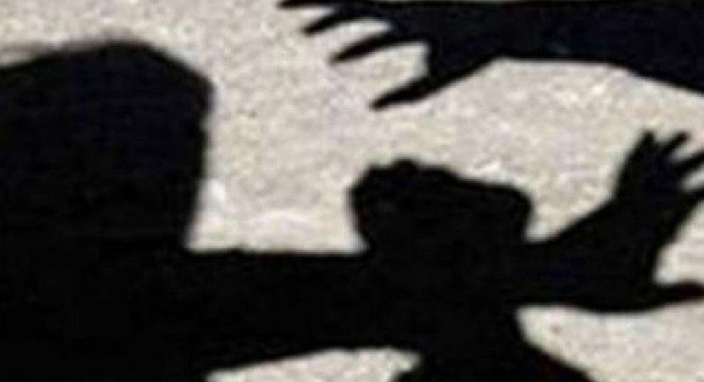 Επιτέθηκε και έσπασε το χέρι αστυνομικού για μια σύσταση!