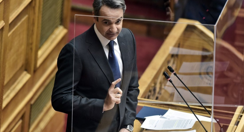 Μητσοτάκης σε… πλεξιγκλάς: Έτσι έγινε η ομιλία του στη Βουλή, δείτε τις φωτογραφίες