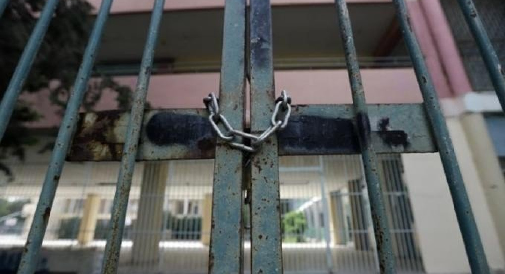 Αύξηση σε κρούσματα και θανάτους στη Γερμανία – «Παγώνει» η απόφαση για άνοιγμα σχολείων