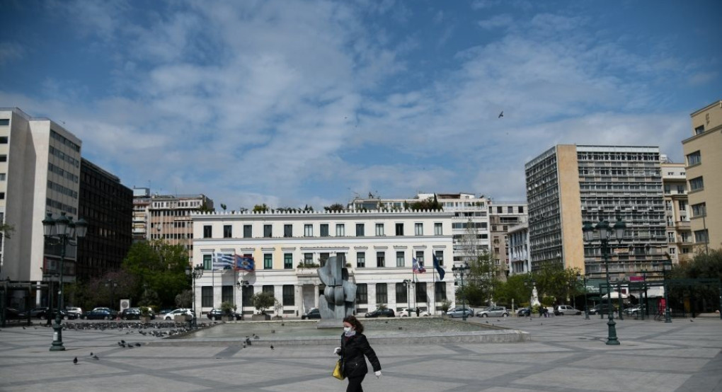 Άρση των μέτρων: Πυρετώδεις προετοιμασίες για το σχέδιο επανόδου στην κανονικότητα με ορίζοντα διμήνου