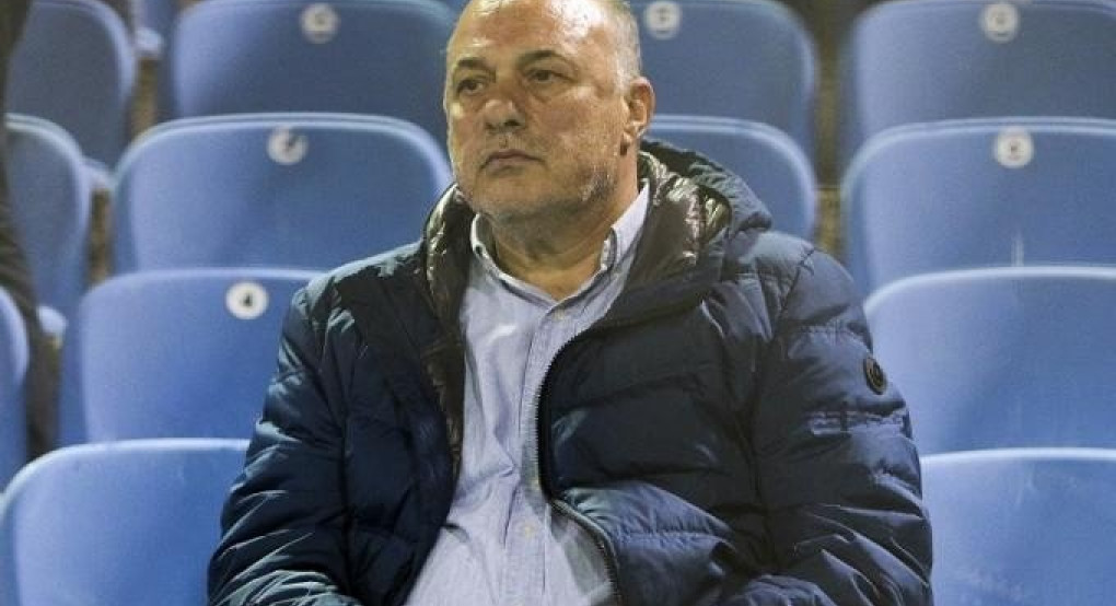 Μπέος για Κούγια: «Σαν την Κοκκινοσκουφίτσα που πάει από Λάρισα στην καλή γιαγιά στον Πειραιά»