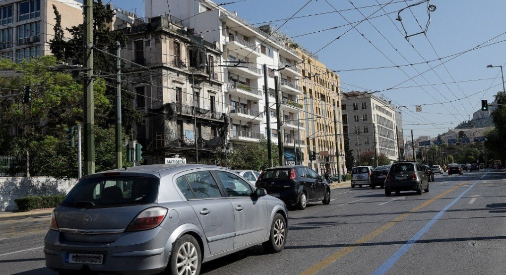 Περισσότεροι επιβάτες από σήμερα στα Ι.Χ 