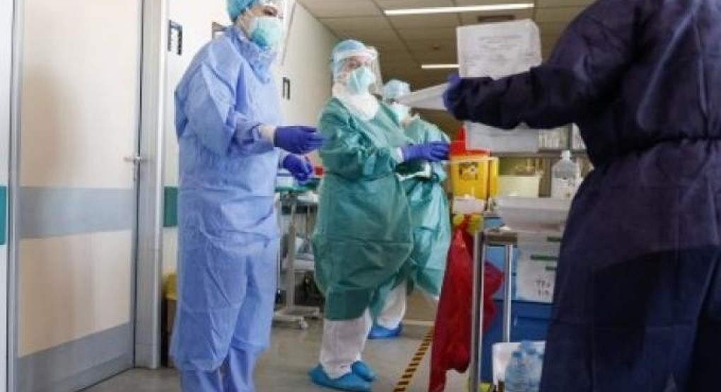 Θετική στον κορωνοϊό βρεφονηπιοκόμος στο Μητέρα - Συναγερμός στον ΕΟΔΥ