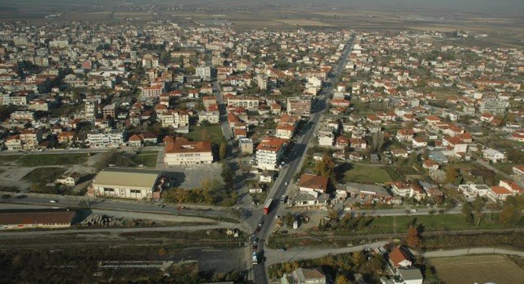 Συνελλήφθησαν με καραμπίνες και... σπαθιά! (φώτο)