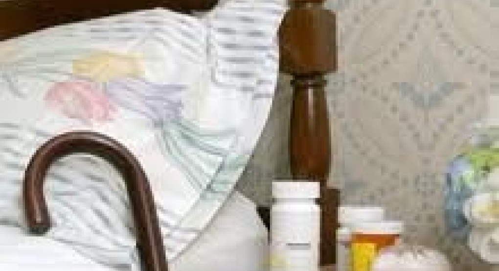 Το 65% των πτώσεων των ηλικιωμένων γίνεται μέσα στο σπίτι, περισσότερες από τρεις φορές τον χρόνο