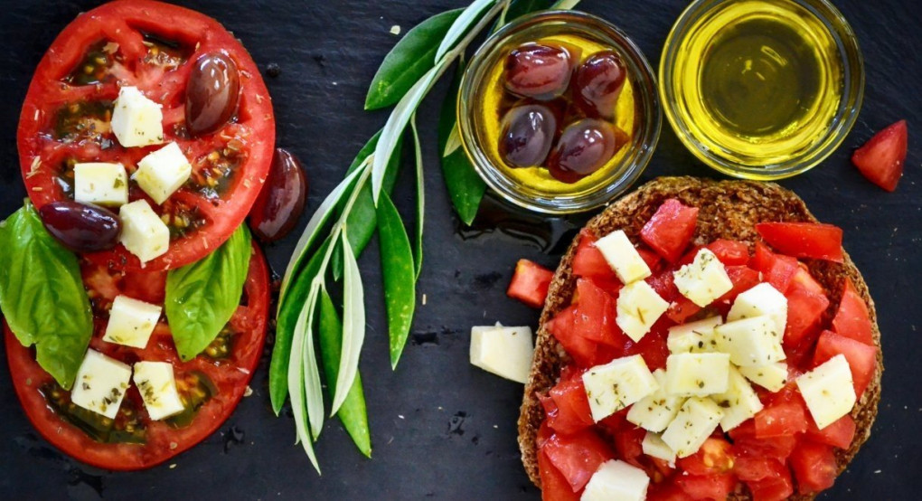 Ποια τρόφιμα συστήνει ο Καθηγητής Τσιόδρας για την καραντίνα