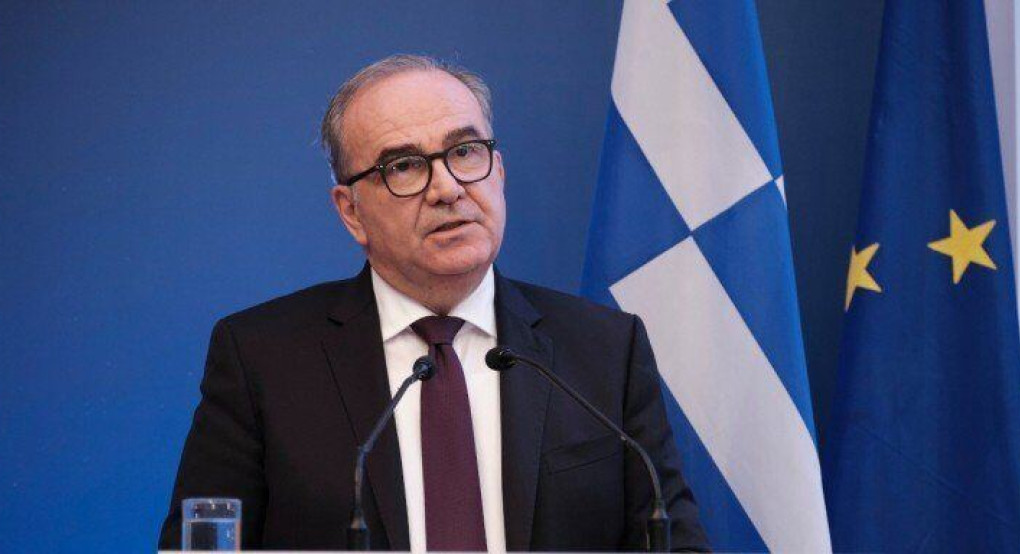 Παπαθανάσης για εστίαση: Εξετάζουμε το ενδεχόμενο να δώσουμε χώρους σε οδόστρωμα και πλατείες για τα καταστήματα 