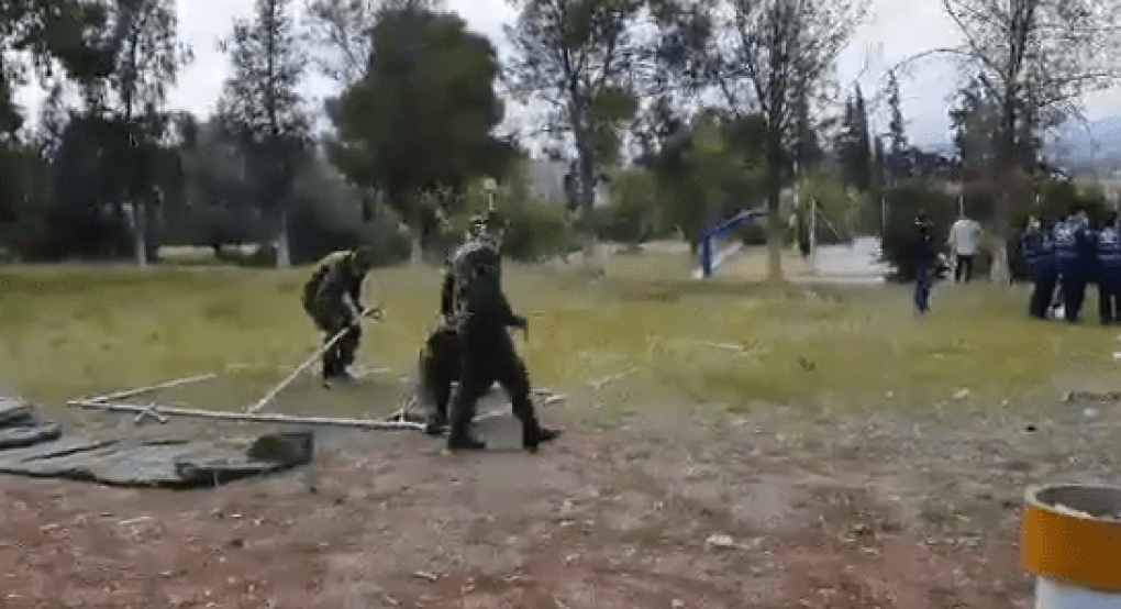 Κρανίδι – Σκηνές του στρατού έξω στο σημείο
