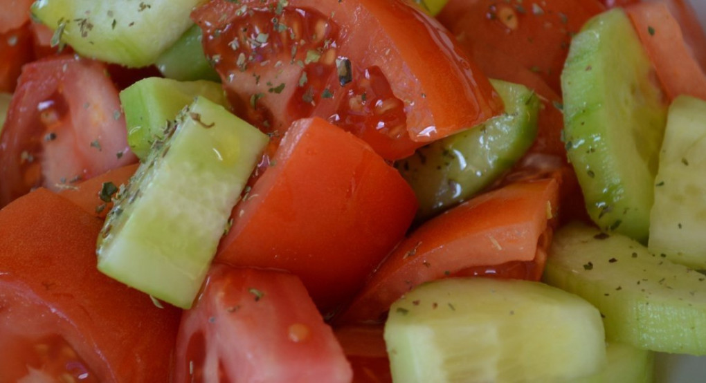 «Καμπανάκι» ειδικών: Δείτε ποιες τροφές δεν είναι υγιεινό να καταναλώνονται μαζί - Θα εκπλαγείτε