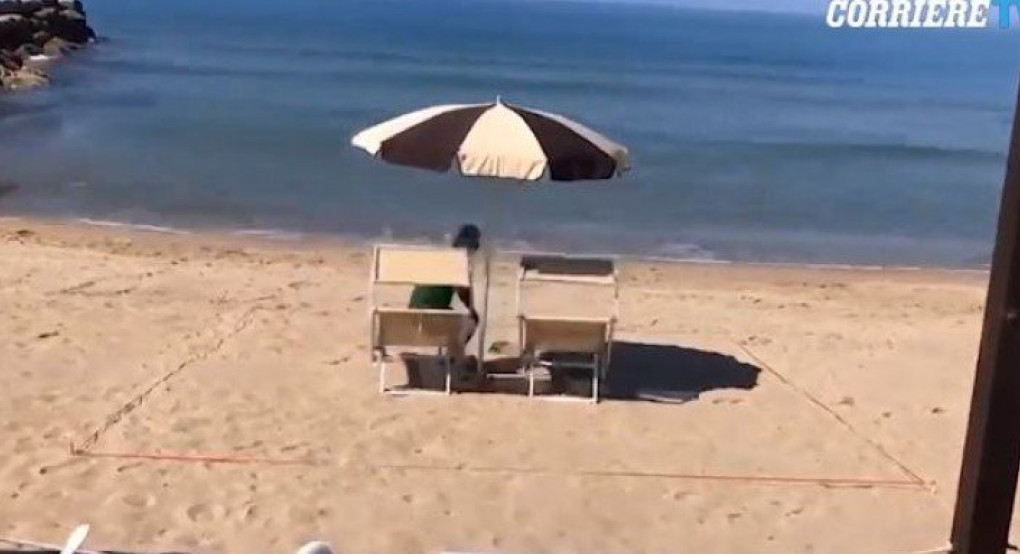 Ιταλοί βρήκαν ΤΟ κόλπο για να τηρούν αποστάσεις ασφαλείας στην παραλία -Απλό και οικονομικό 