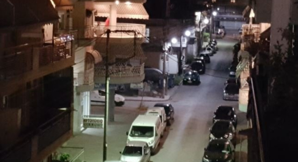  Ανάσταση στη Σκύδρα: από τα μπαλκόνια το χαρμόσυνο μήνυμα