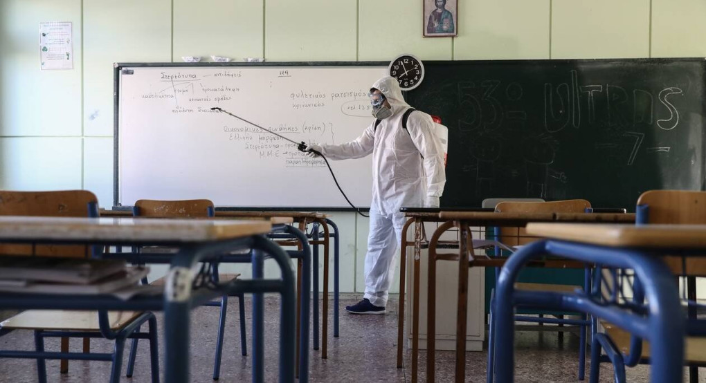 Σχολεία: Μεμβράνες, αποστάσεις ασφαλείας και εκδρομές τέλος - Έτσι θα επιστρέψουν οι μαθητές