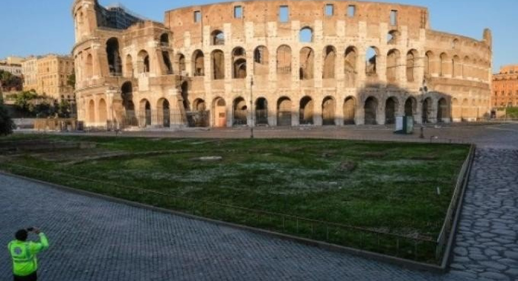 Κορωνοϊός: Oι Ιταλοί ετοιμάζονται για μερική επιστροφή στην καθημερινότητα