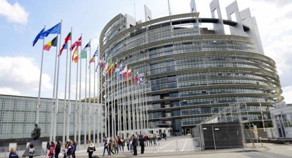 Ευρωβουλευτές από τον ιατρικό χώρο στην πρώτη γραμμή της μάχης κατά της πανδημίας