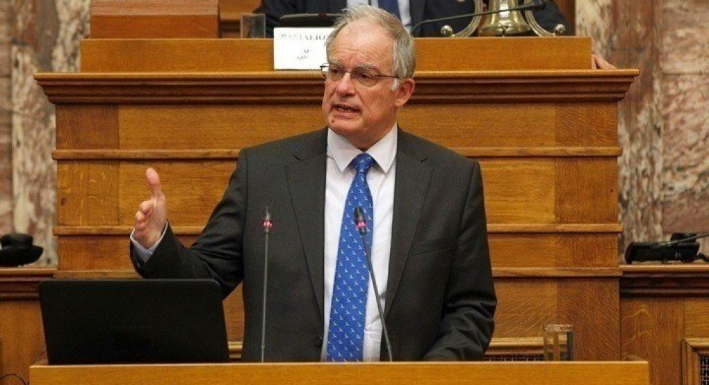 Ο Κ. Τασούλας διορθώνει τον Κυρ. Βελόπουλο για το αρχαίο ρητό και απαντά στον Γ. Βαρουφάκη για την Βουλή των Λόρδων