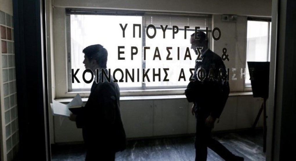 Αγορά εργασίας: Ο πιο επώδυνος Απρίλιος από το 2001, παρά τα μέτρα στήριξης