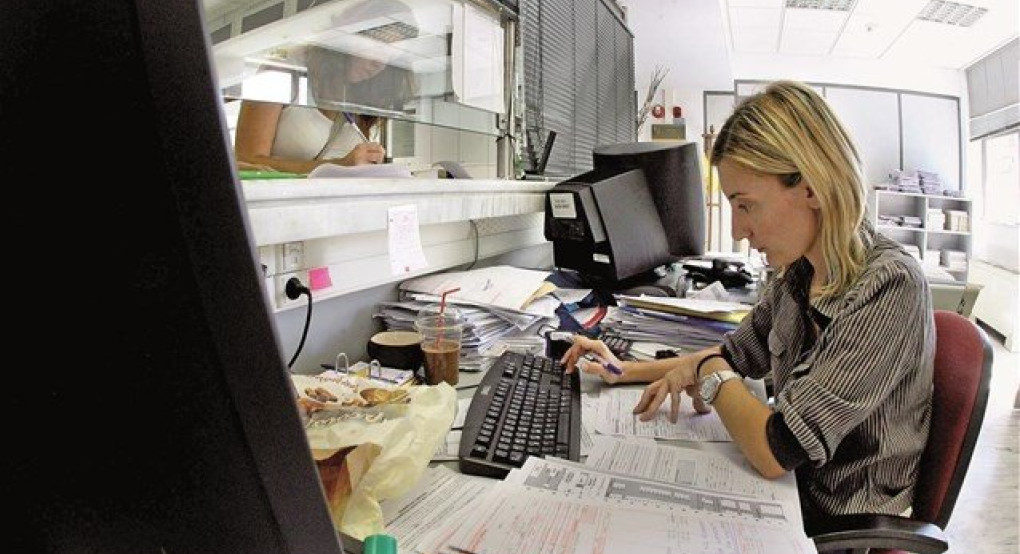 Στα «σκαριά» ρύθμιση «ανάσα» για οφειλές προς την εφορία
