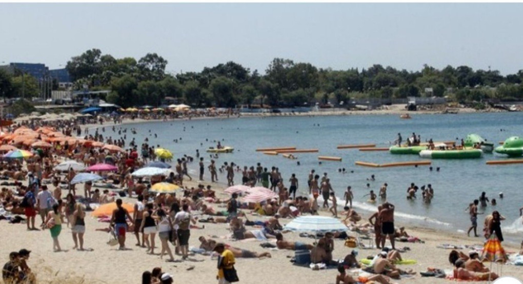"Κάλπες και μπάνια" Πόσο πιθανόν είναι να έχουμε εκλογές το καλοκαίρι 