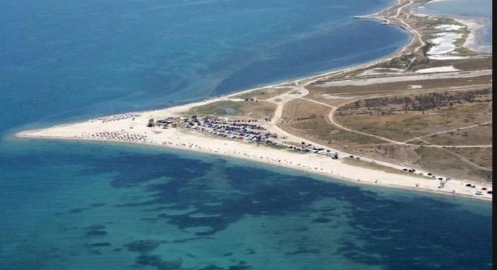 Θεσσαλονίκη: Αυτές είναι οι 13 παραλίες με γαλάζια σημαία. Χάθηκε μία