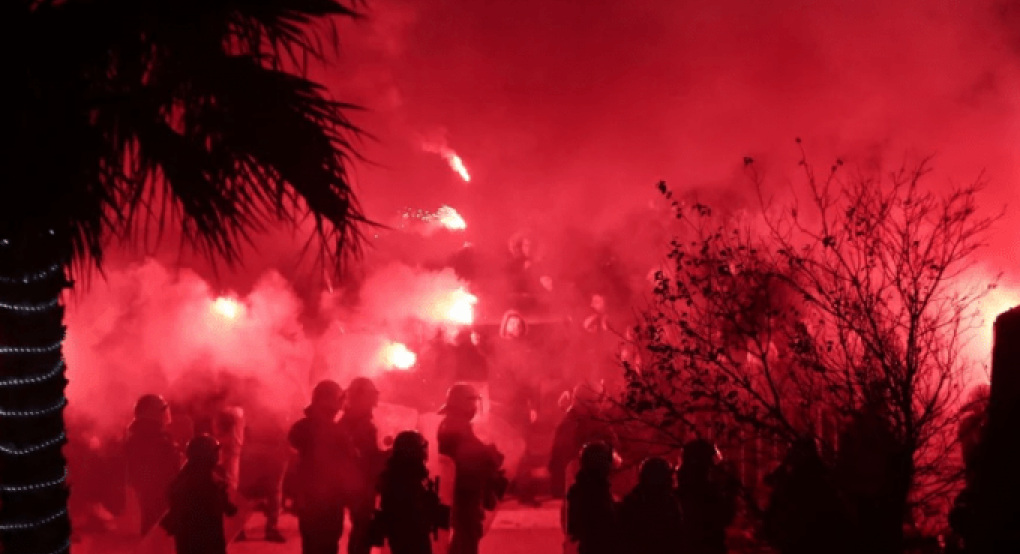 Και στην περιφέρεια ο πόλεμος των χούλιγκαν Ολυμπιακού και Παναθηναϊκού