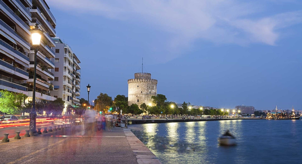Τι αναφέρει ο Δήμος Θεσσαλονίκης σχετικά με τα τραπεζοκαθίσματα 