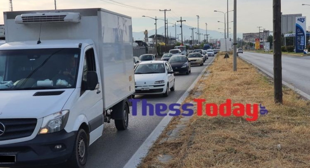 Θεσσαλονίκη: Μποτιλιάρισμα στην Μοναστηρίου – Ουρά χιλιομέτρων από το Κορδελιό έως τα Διαβατά