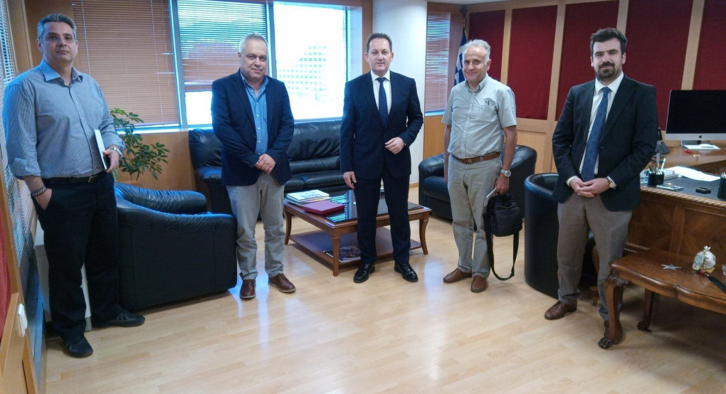 Η Ε.Ι.Ε.Τ συνάντησε τον Πέτσα-σημαντικά ζητήματα στο τραπέζι του διαλόγου για τον επαρχιακό τύπο