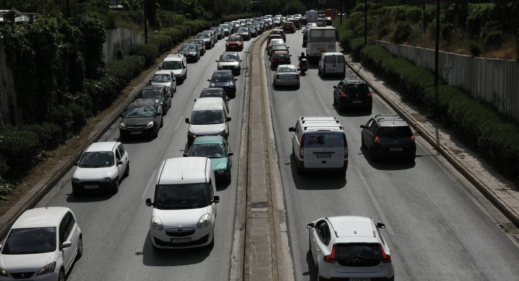 Τέλη κυκλοφορίας με τον μήνα και χωρίς πέναλτι