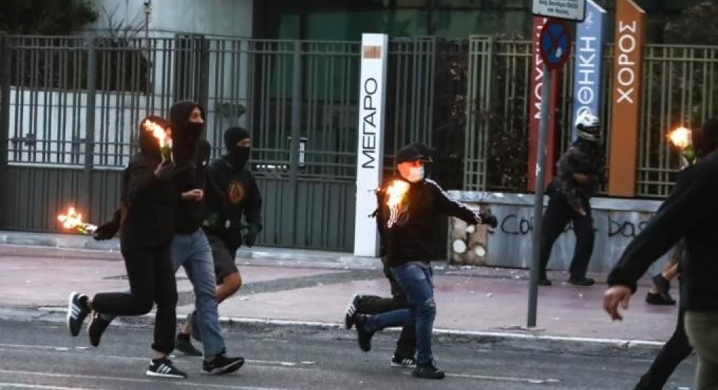 Δίωξη για 4 πλημμελήματα εναντίον των συλληφθέντων στα επεισόδια γύρω από την Αμερικάνικη Πρεσβεία