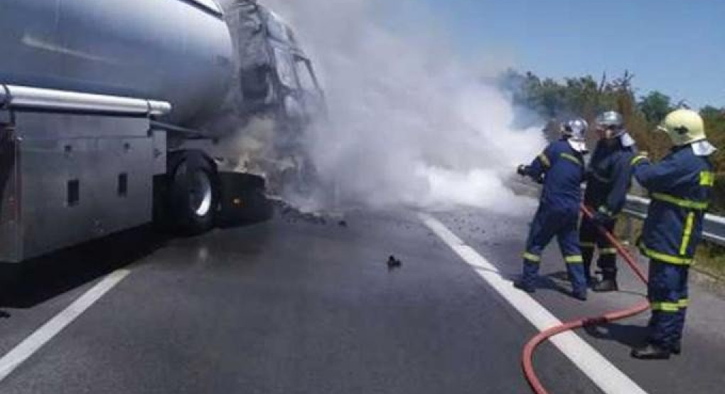 Νεκρός ο οδηγός του βυτιοφόρου που πήρε φωτιά στην Πιερία