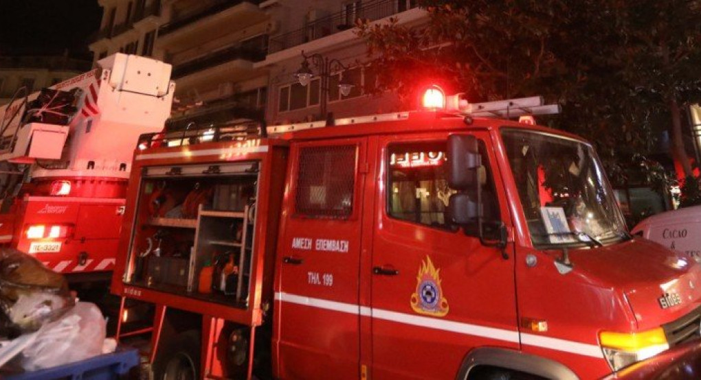 Φωτιά σε διαμέρισμα στην Θεσσαλονίκη- Ανασύρθηκε νεκρή γυναίκα 