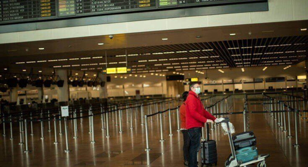 Ματαιώθηκαν χίλιες πτήσεις σε αεροδρόμια του Πεκίνου, κλείνουν και πάλι τα σχολεία