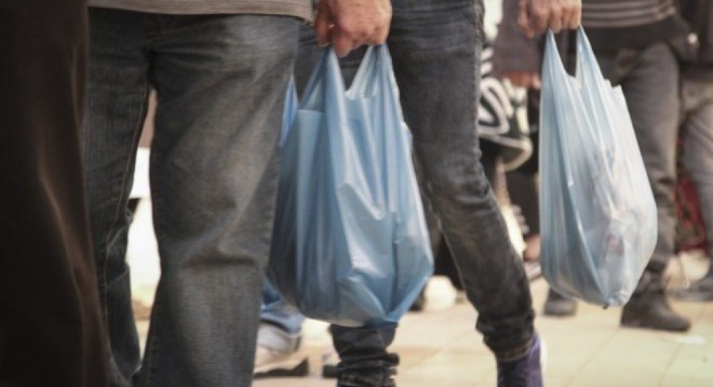 Κατά 98,6 μειώθηκε η χρήση πλαστικής σακούλας ελαφρού βάρους