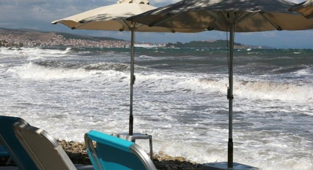 Καιρός: ζέστη και τοπικές καταιγίδες το Σάββατο