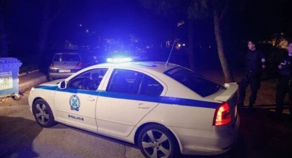 Θρίλερ στην Κέρκυρα - Τουρίστες εντοπίστηκαν νεκροί σε πάρκινγκ βίλας