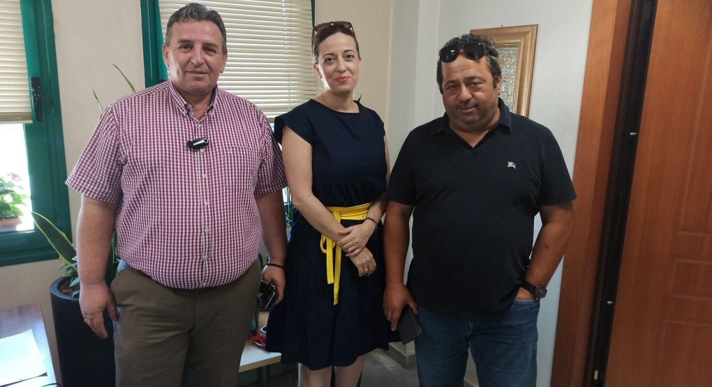 Εν αναμονή του Υπουργού 