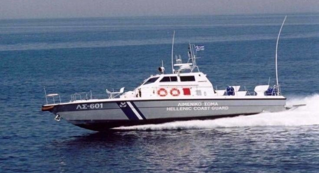 Συναγερμός στο Λιμενικό: Αγνοείται σέρφερ στην Πάτρα