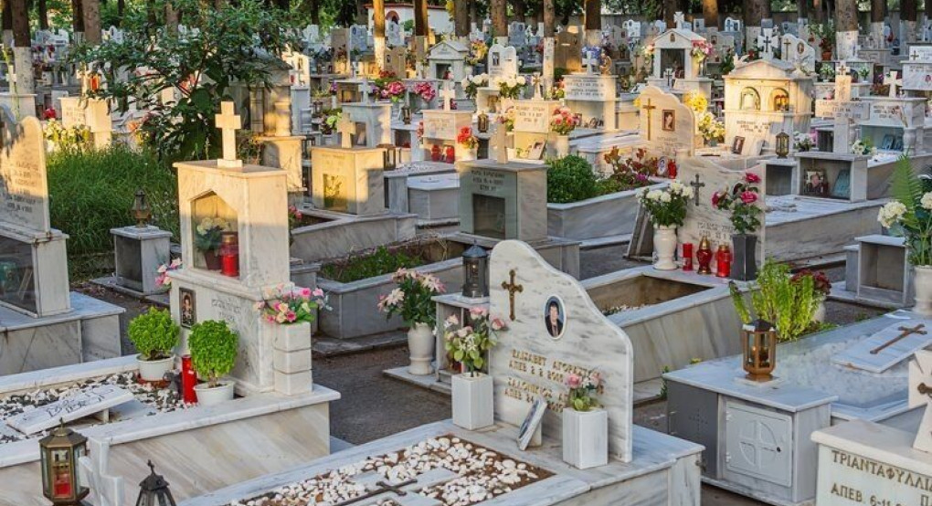 Πέθανε στην κηδεία του αδελφού του