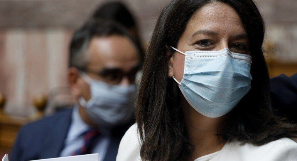 Κεραμέως: Εκτός μαθήματος οι μαθητές που δεν φορούν μάσκα